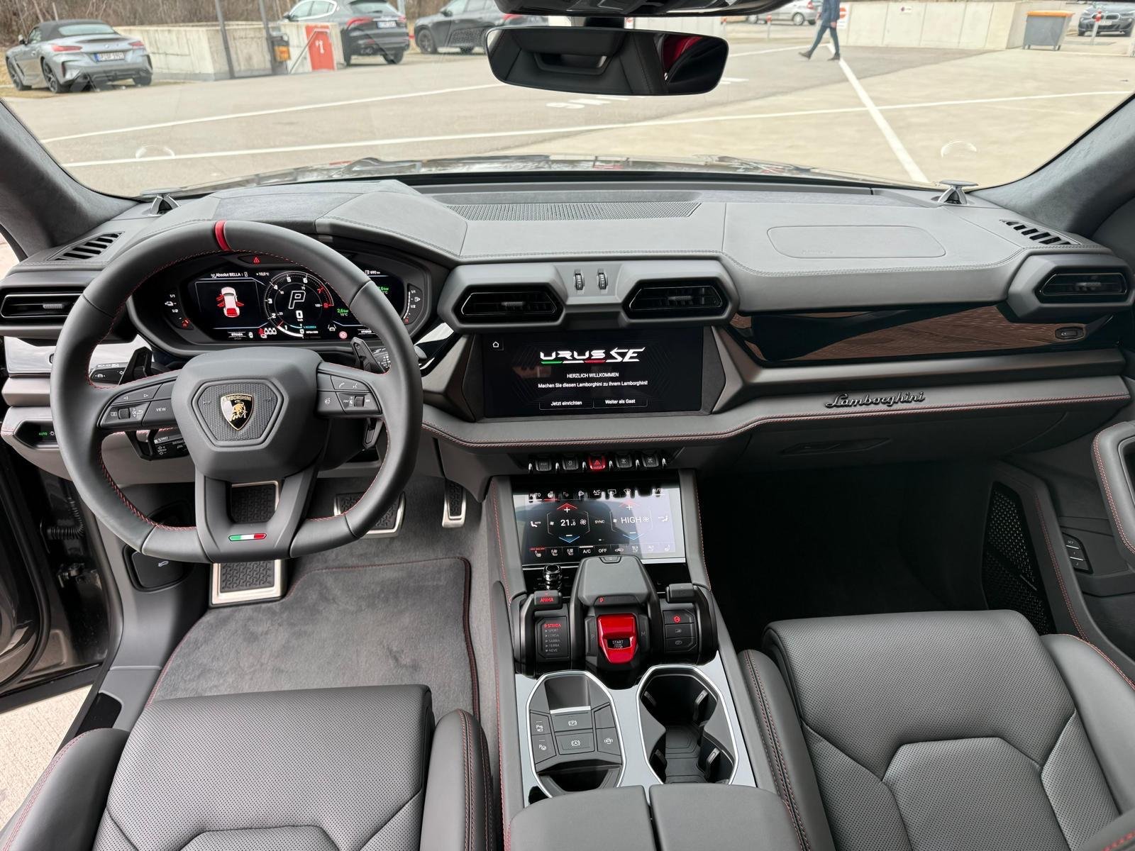 Lamborghini Urus SE — photo 5